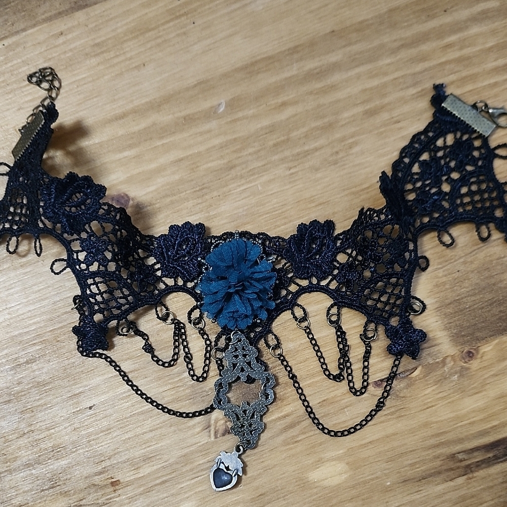 Elegant Black Lace Choker Necklace